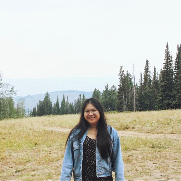 🤷🏻‍♀️ - Picture 2 of 2